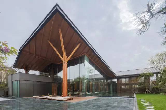 美外旅居装配式木屋别墅建造过程(图1)